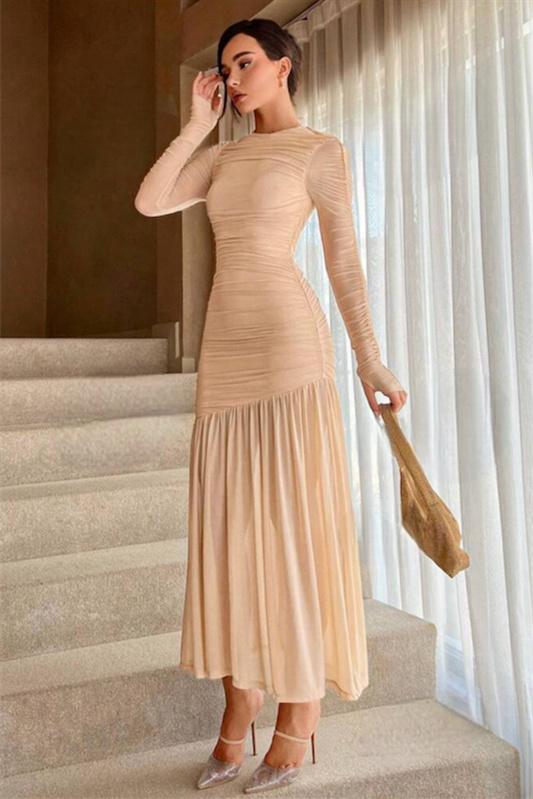 Gracefully Styled Dress for Any Occasion
