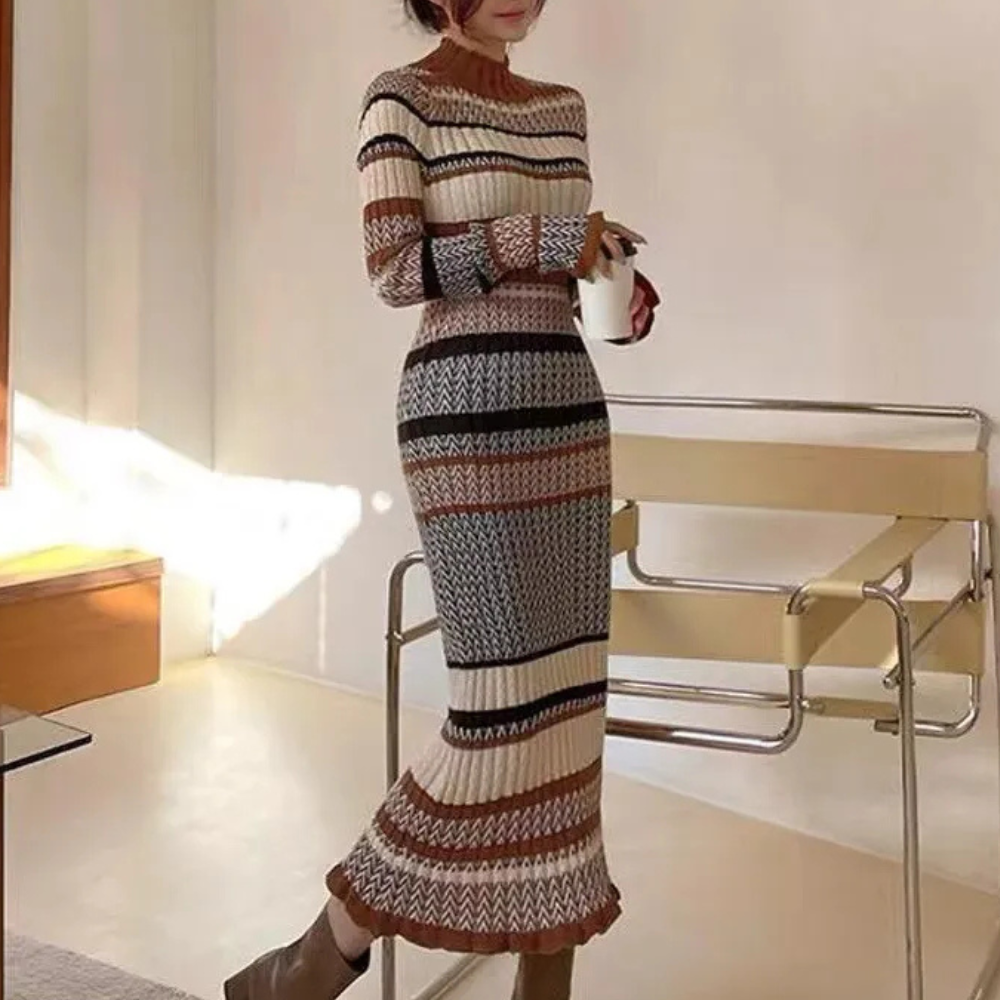 Classic Vintage Dress with a Flattering Fit