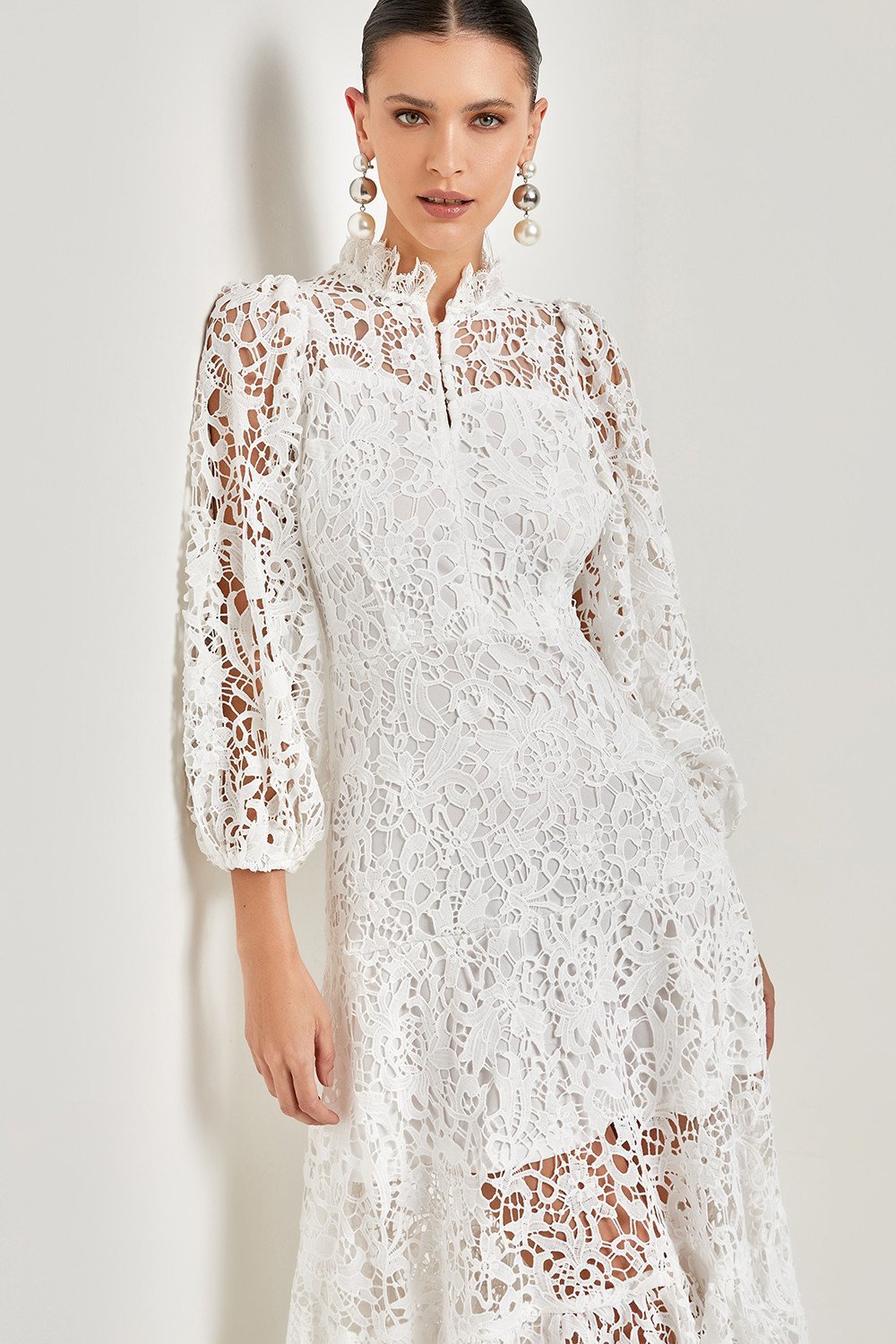 Beautifully Crafted Dress in a Classic Style