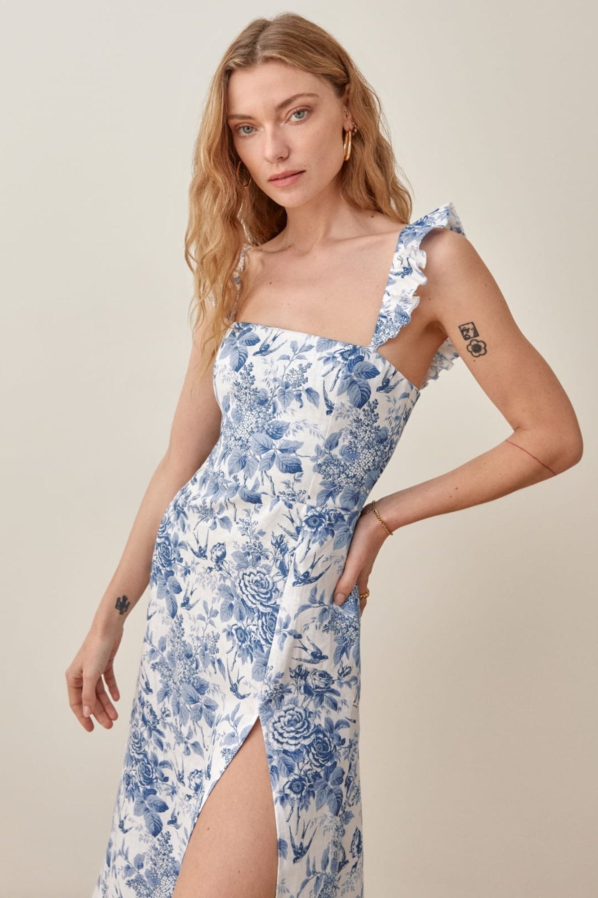 Sophisticated Dress with a Clean Classic Look