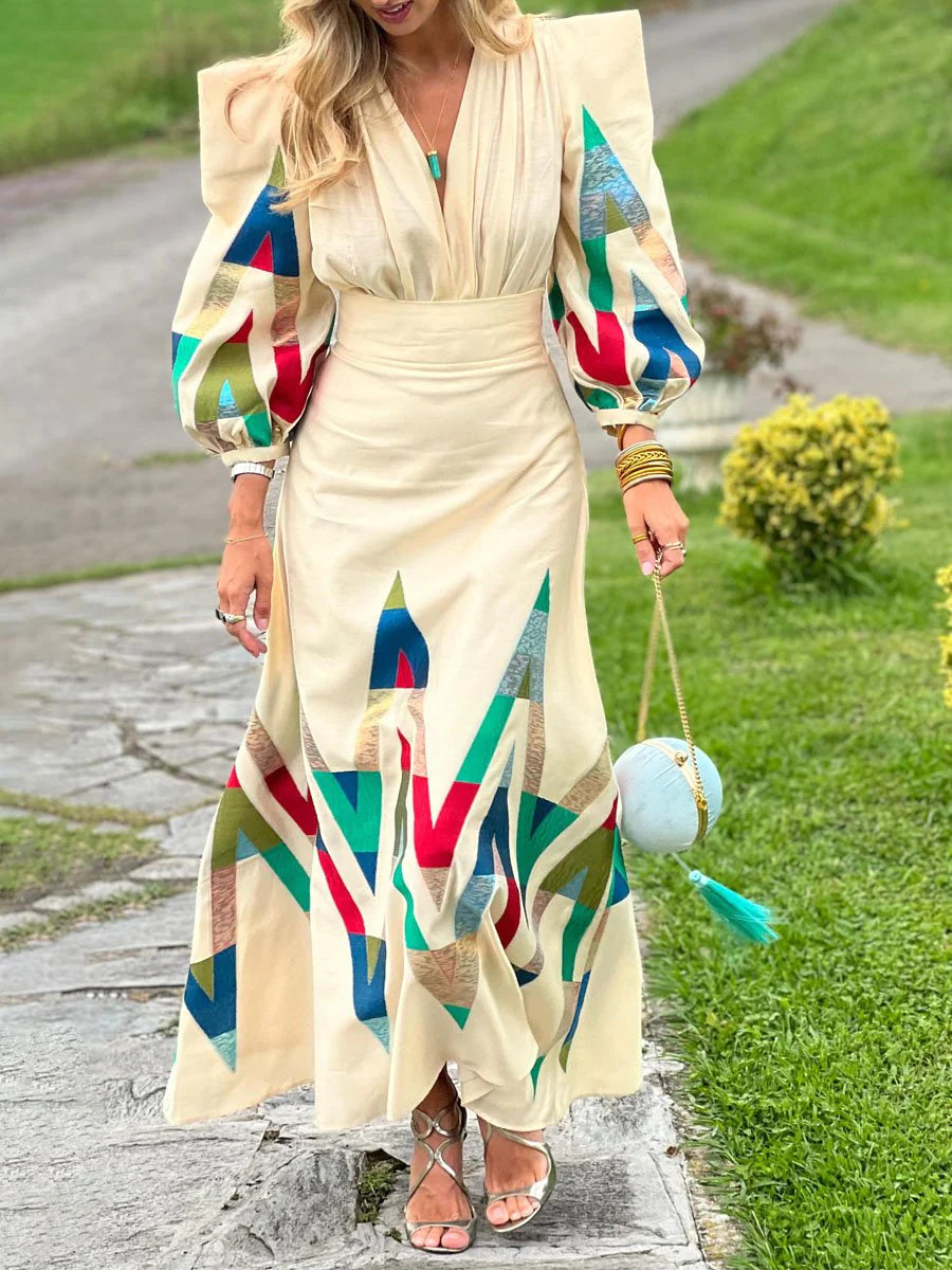 Classic Vintage Dress with a Flattering Fit