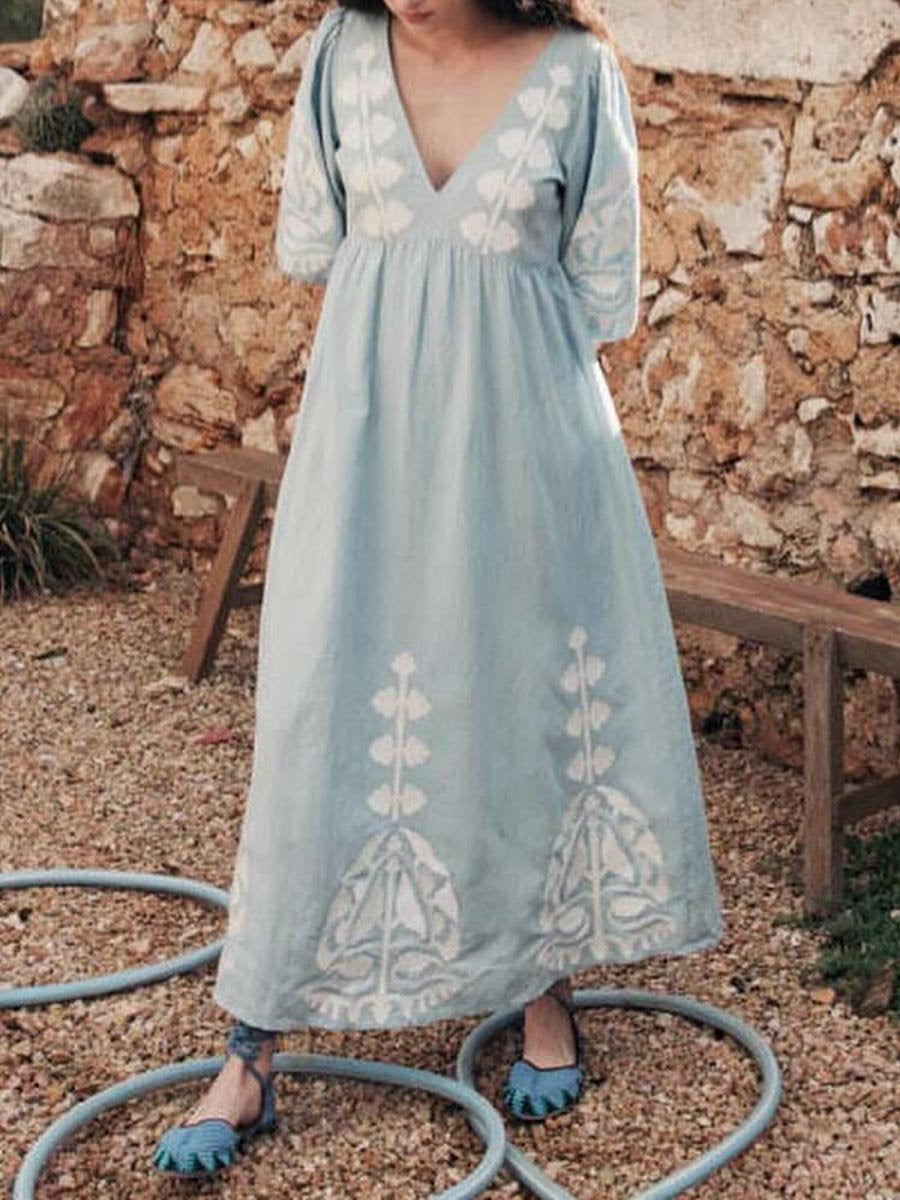 A Vintage Style Dress with Delicate Timeless Details
