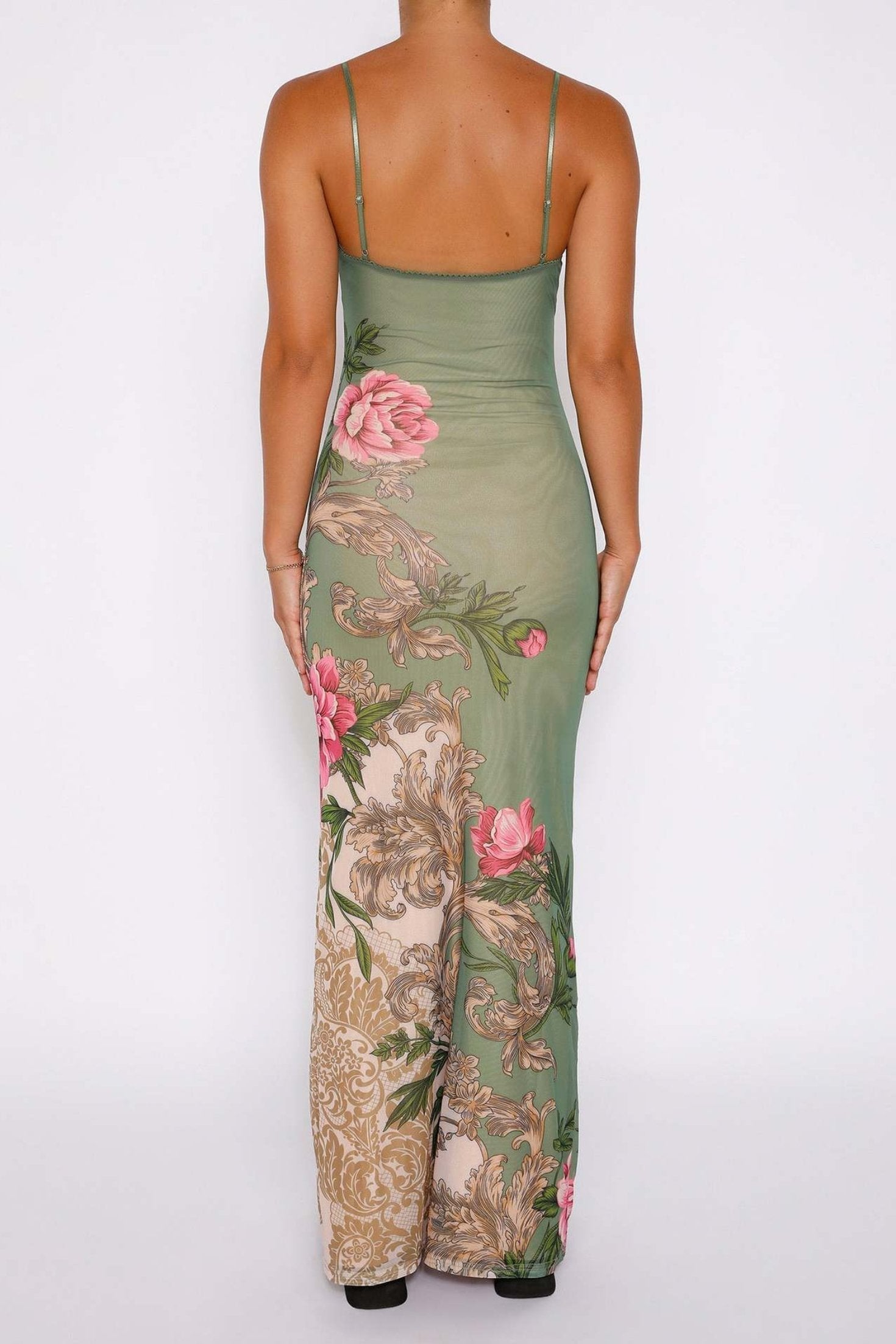 Classic Vintage & Enduringly Stylish Dress