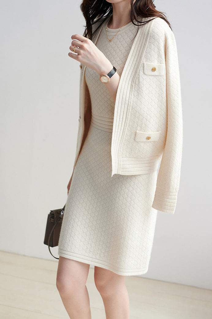 Classic Vintage Cardigan with a Flattering Fit