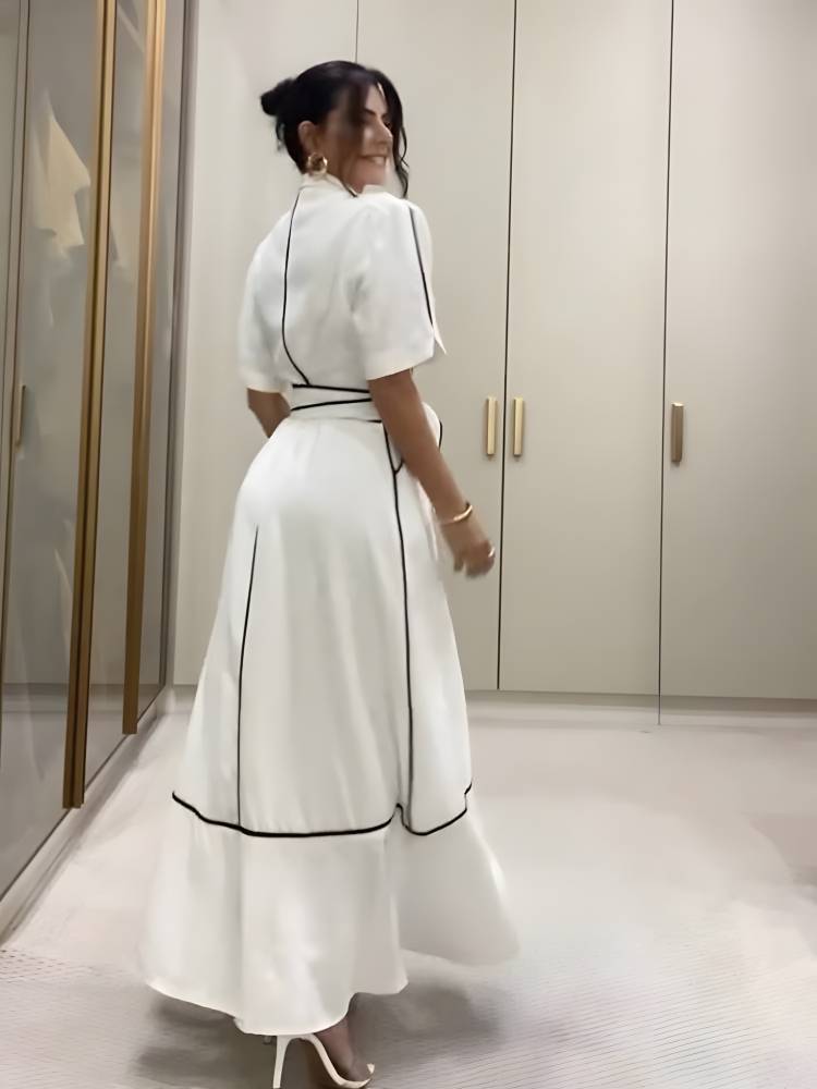 Beautifully Finished Dress in a Timeless Design