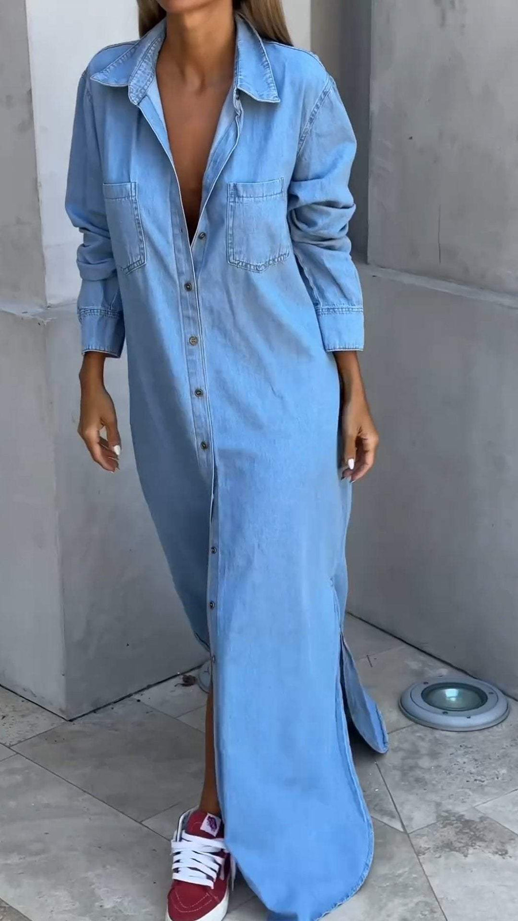 Classic Vintage Dress with a Flattering Fit