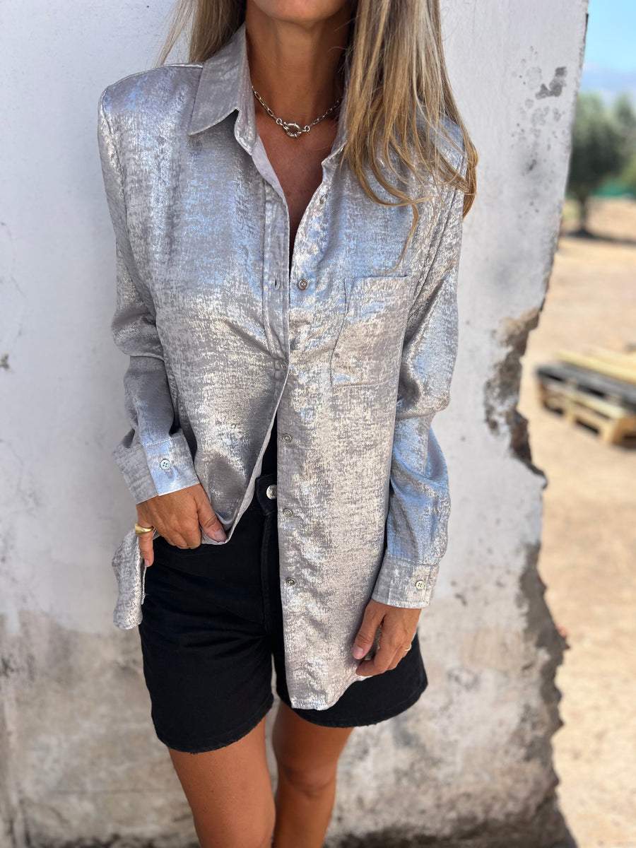 Polished Blouse with an Effortless Classic Look
