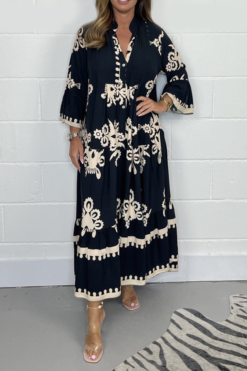 Beautifully Finished Dress in a Timeless Design
