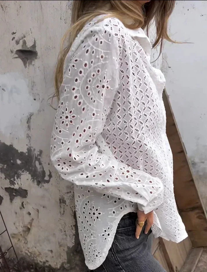 Elegantly Styled Blouse for Everyday Wear