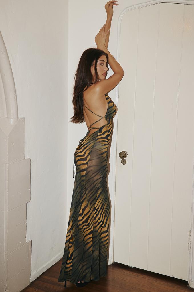 Polished Dress with an Effortless Classic Look