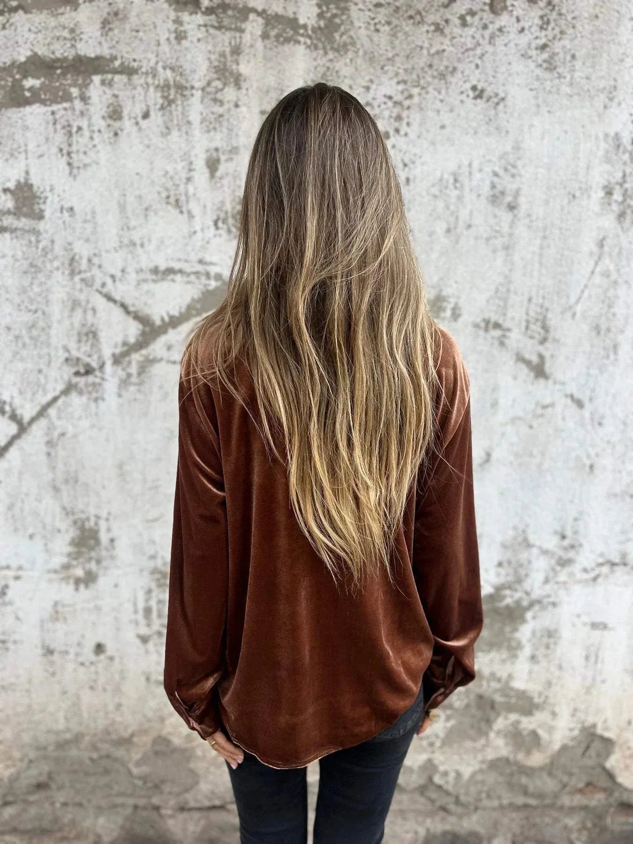 Gracefully Styled Shirt for Any Occasion