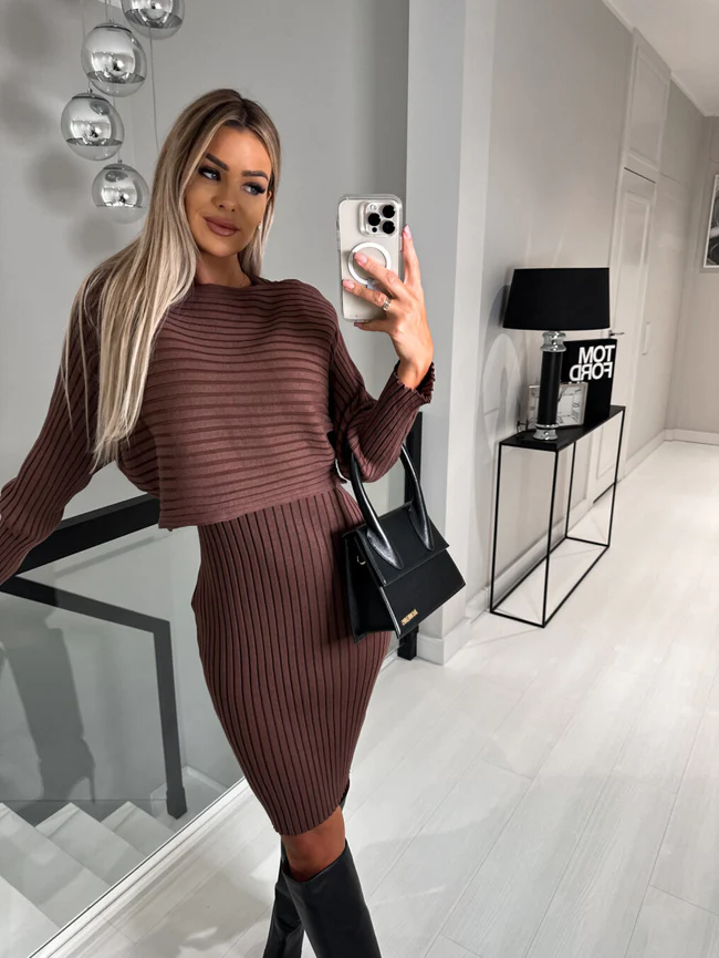 Polished Dress with an Effortless Classic Look