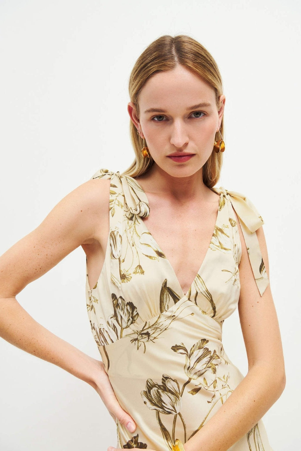 Sophisticated Dress with a Clean Classic Look