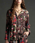 Well Tailored Blouse with a Graceful Silhouette