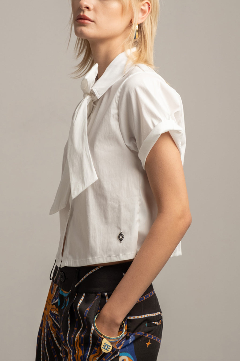 Elegantly Styled Blouse for Everyday Wear
