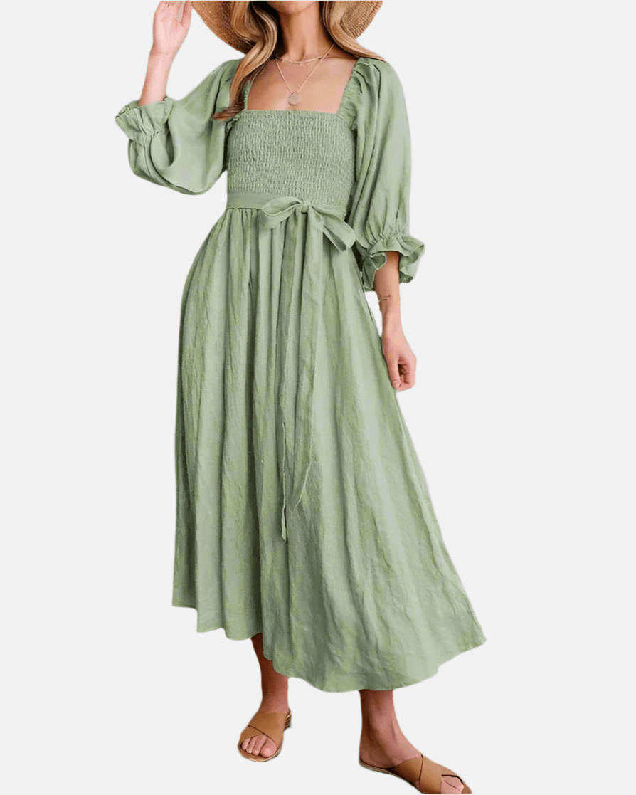 Effortlessly Elegant Dress with a Timeless Design