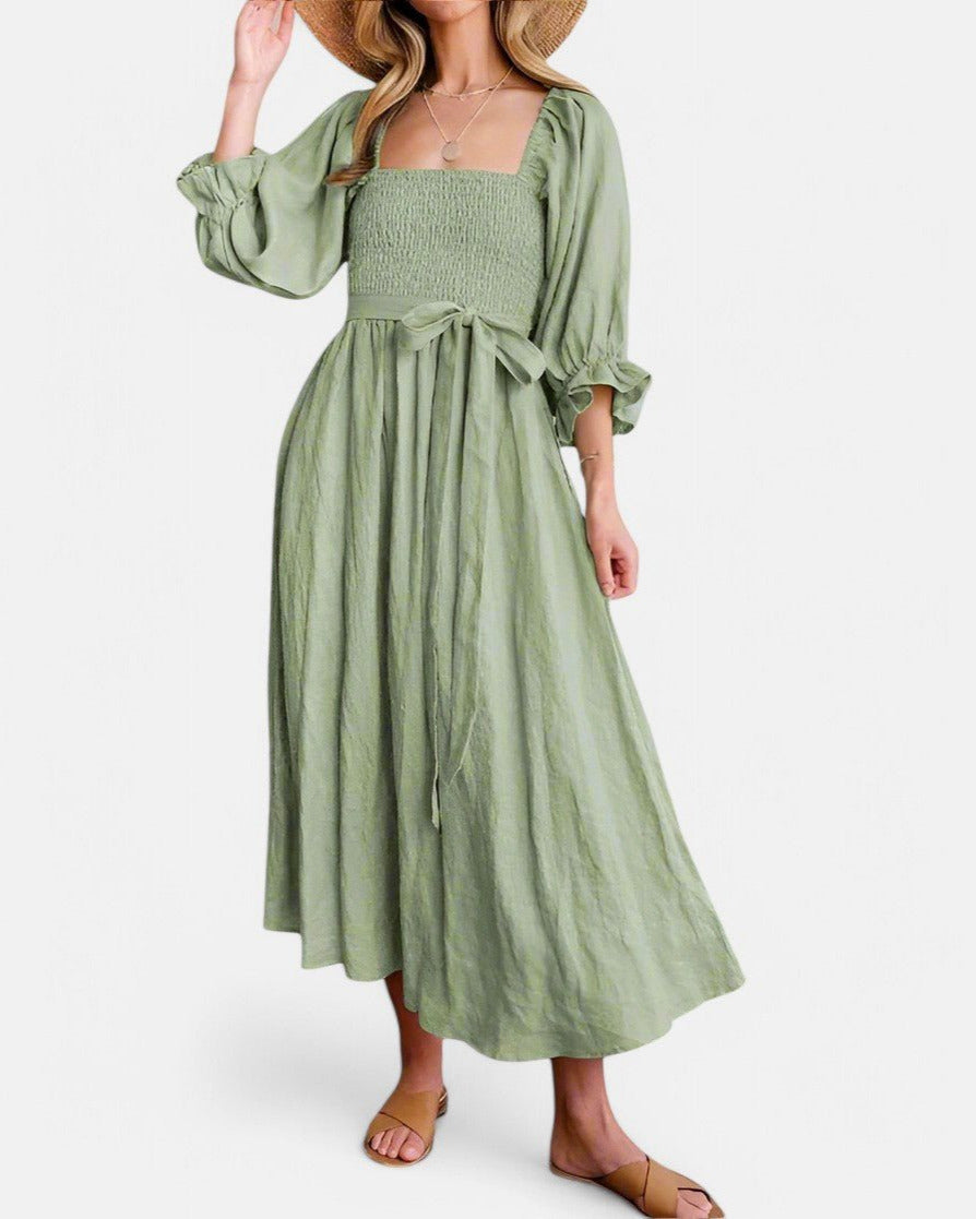 Effortlessly Elegant Dress with a Timeless Design