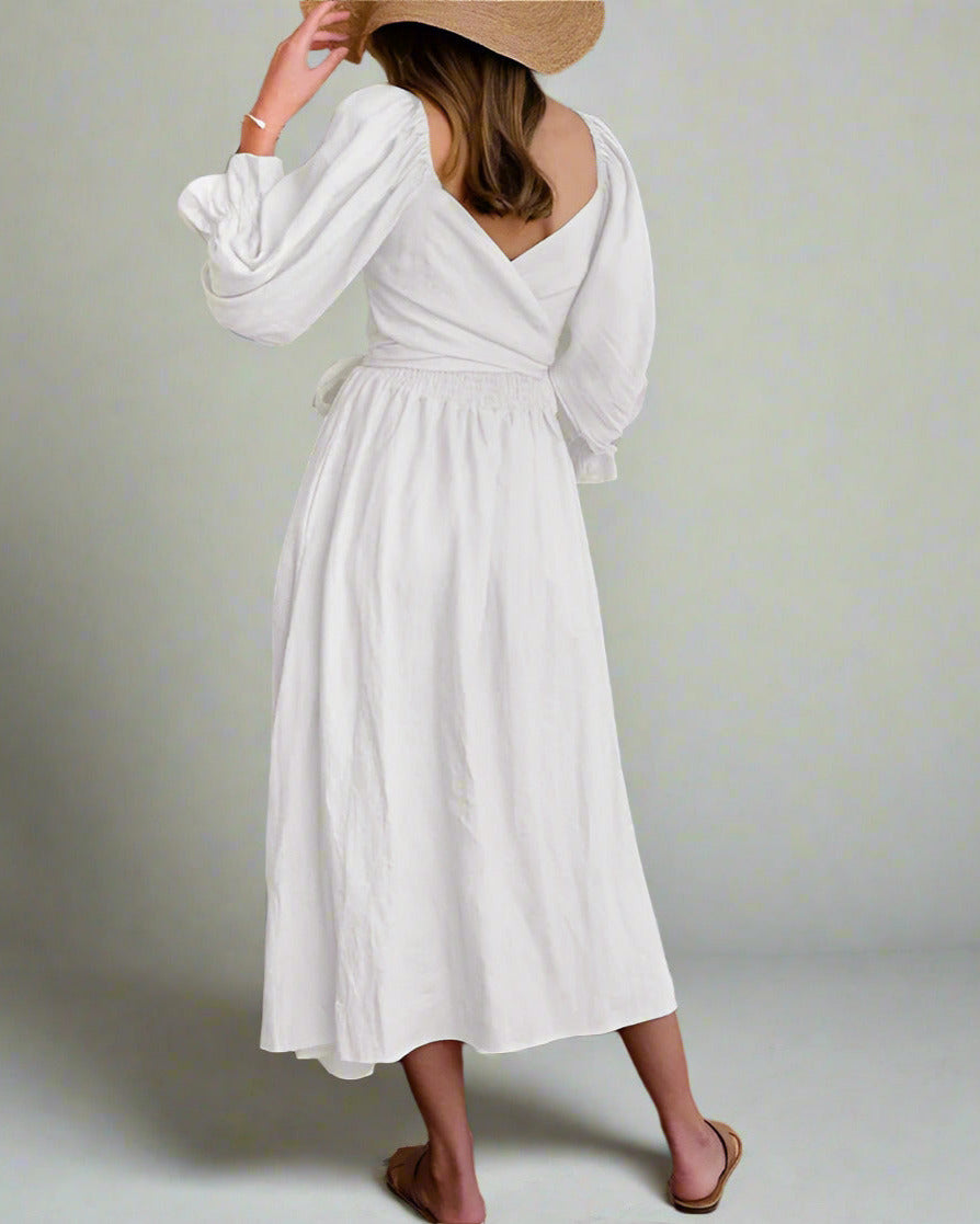 Effortlessly Elegant Dress with a Timeless Design
