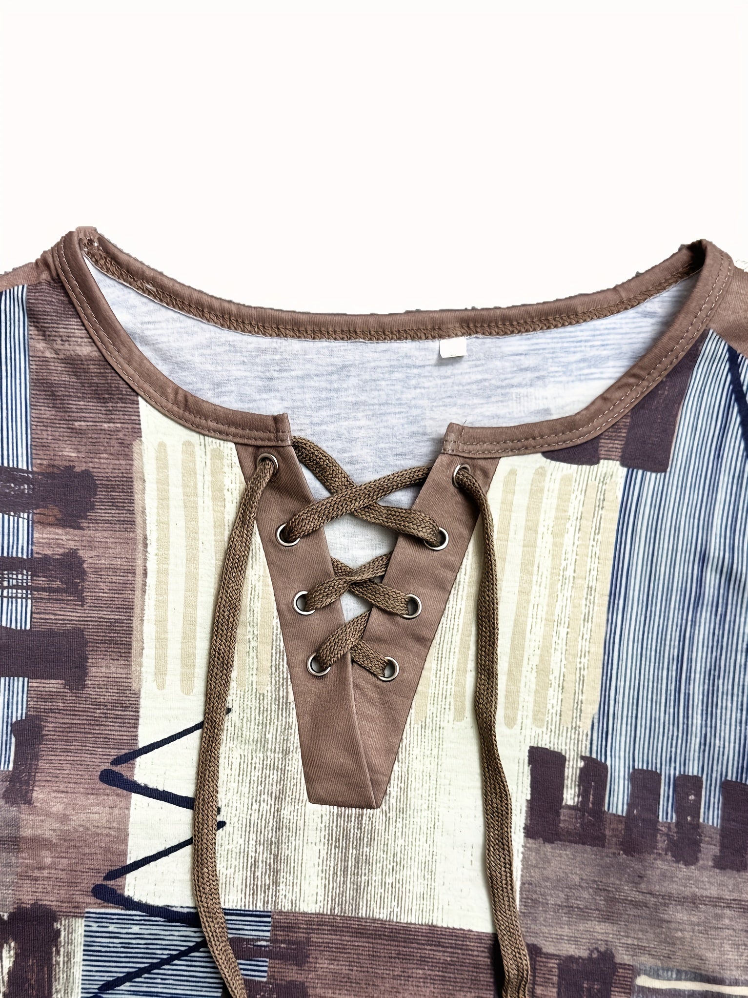 Beautifully Finished T-Shirt in a Timeless Design
