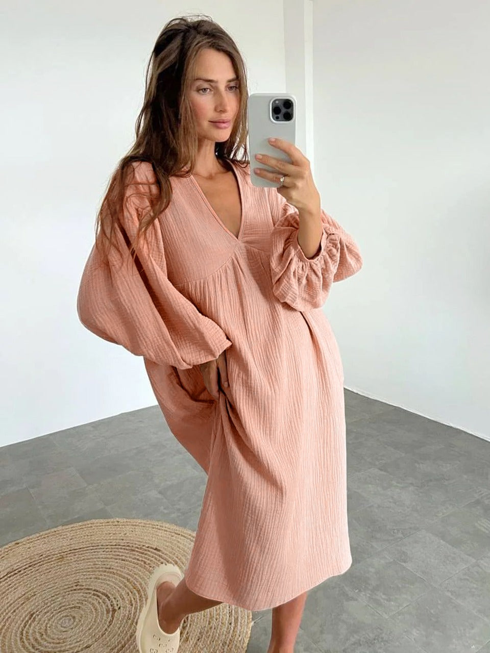 Classic Vintage Dress with a Flattering Fit