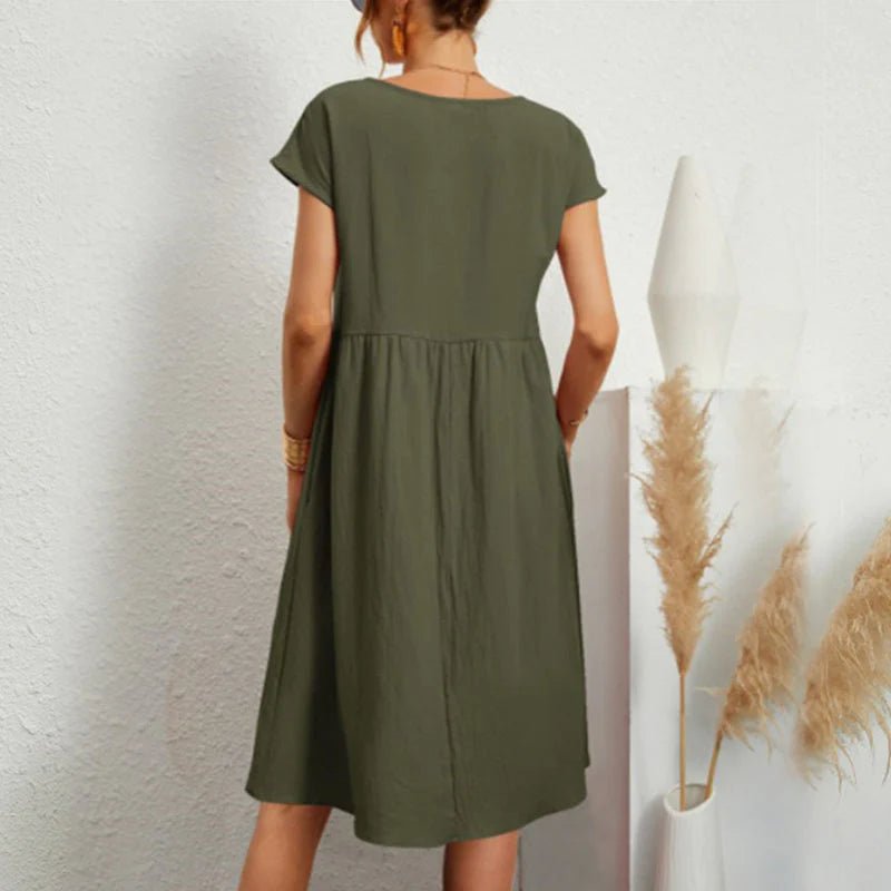 Classic Vintage & Enduringly Stylish Dress