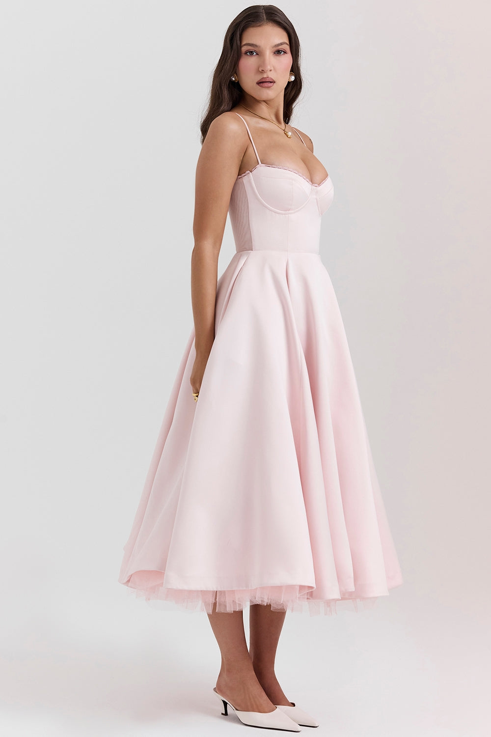 Classic Vintage Dress with a Flattering Fit