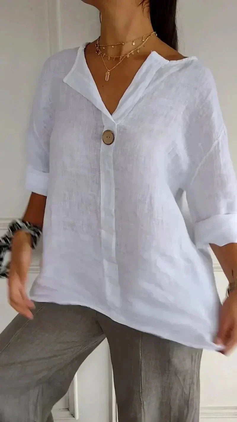 Sophisticated Blouse with a Clean Classic Look