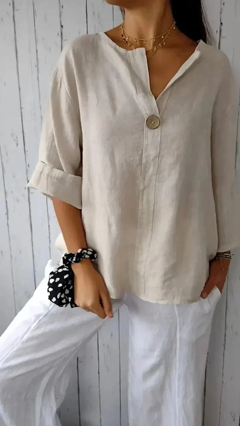 Sophisticated Blouse with a Clean Classic Look
