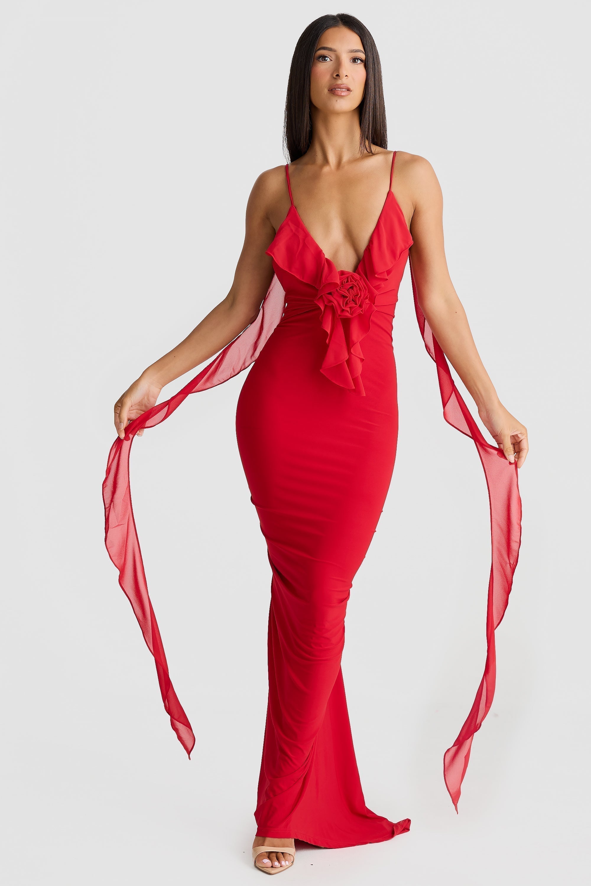Beautifully Finished Dress in a Timeless Design