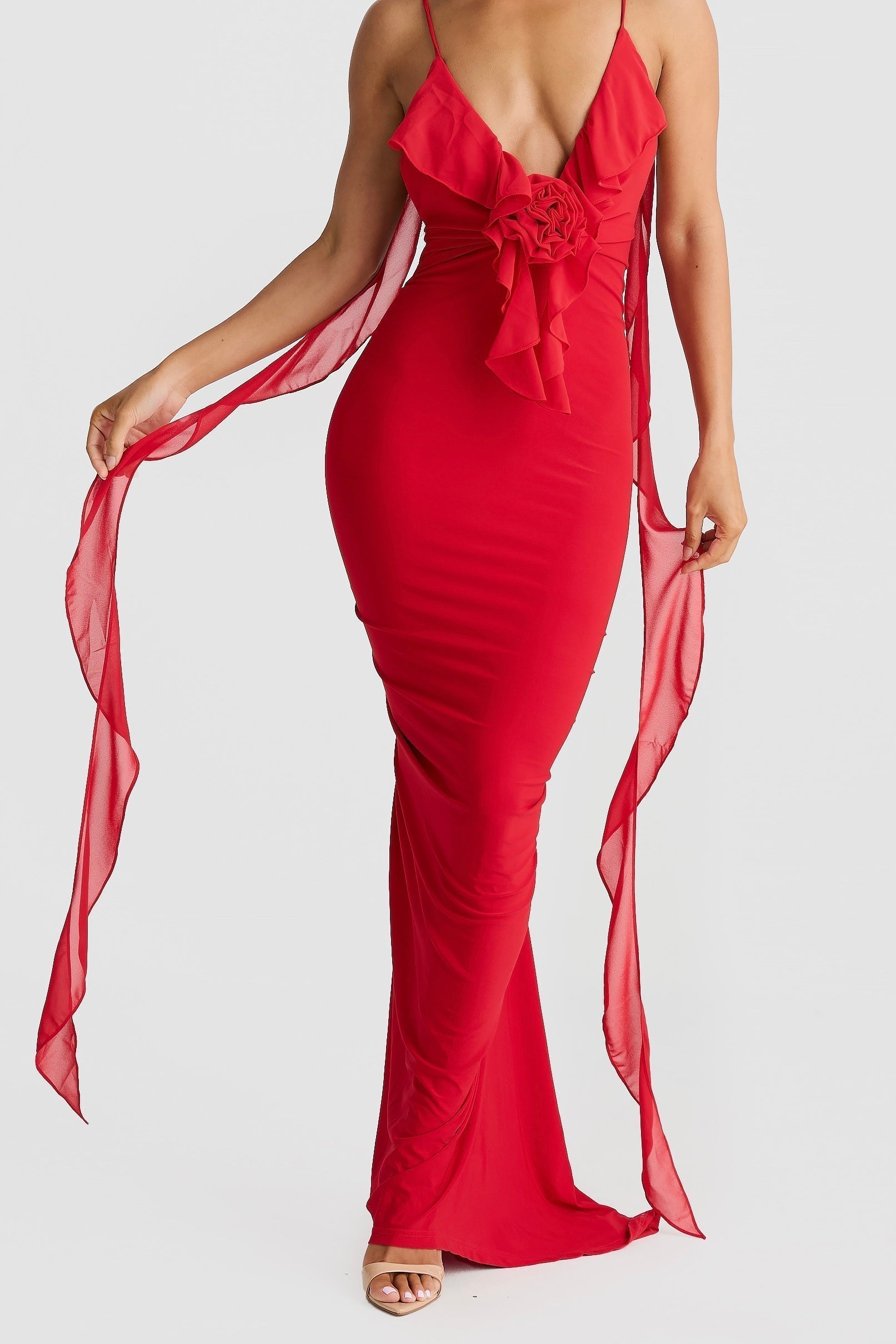 Beautifully Finished Dress in a Timeless Design