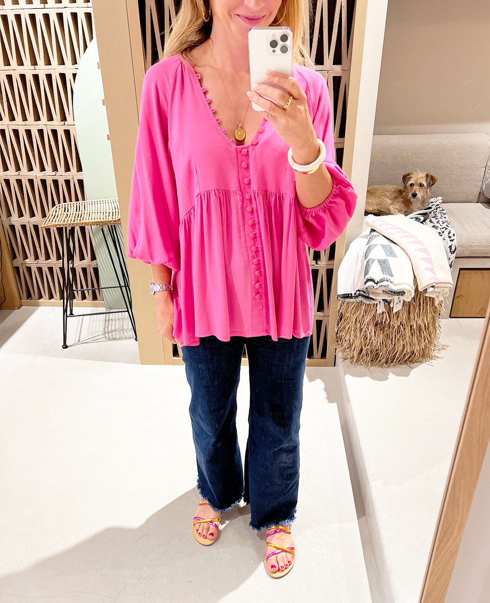 Elegantly Styled Blouse for Everyday Wear