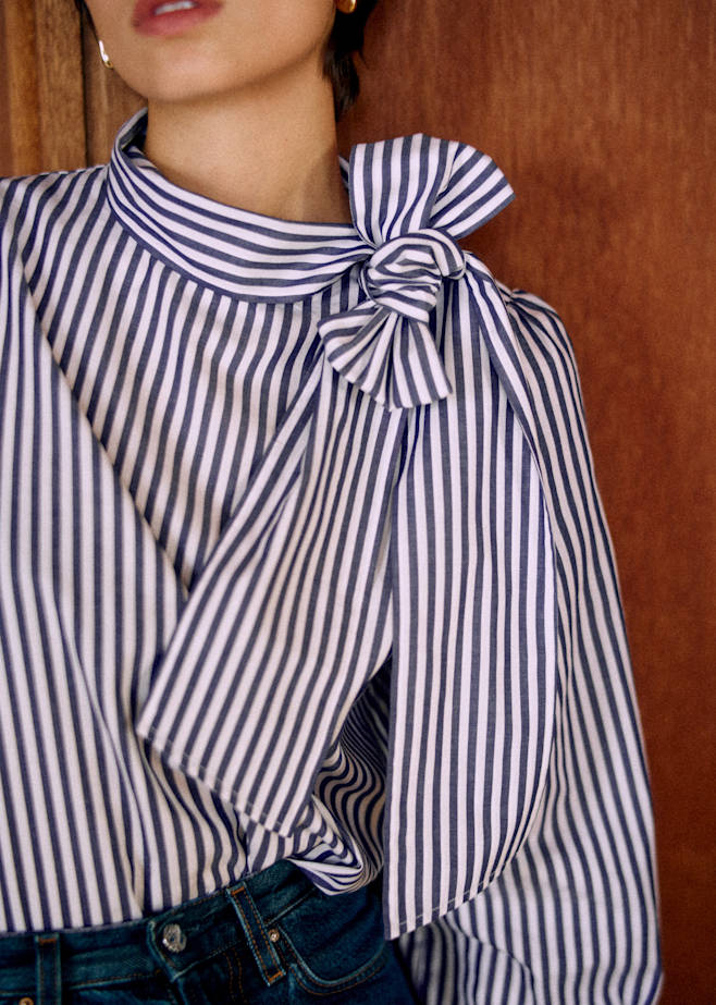 Beautifully Crafted Blouse in a Classic Style