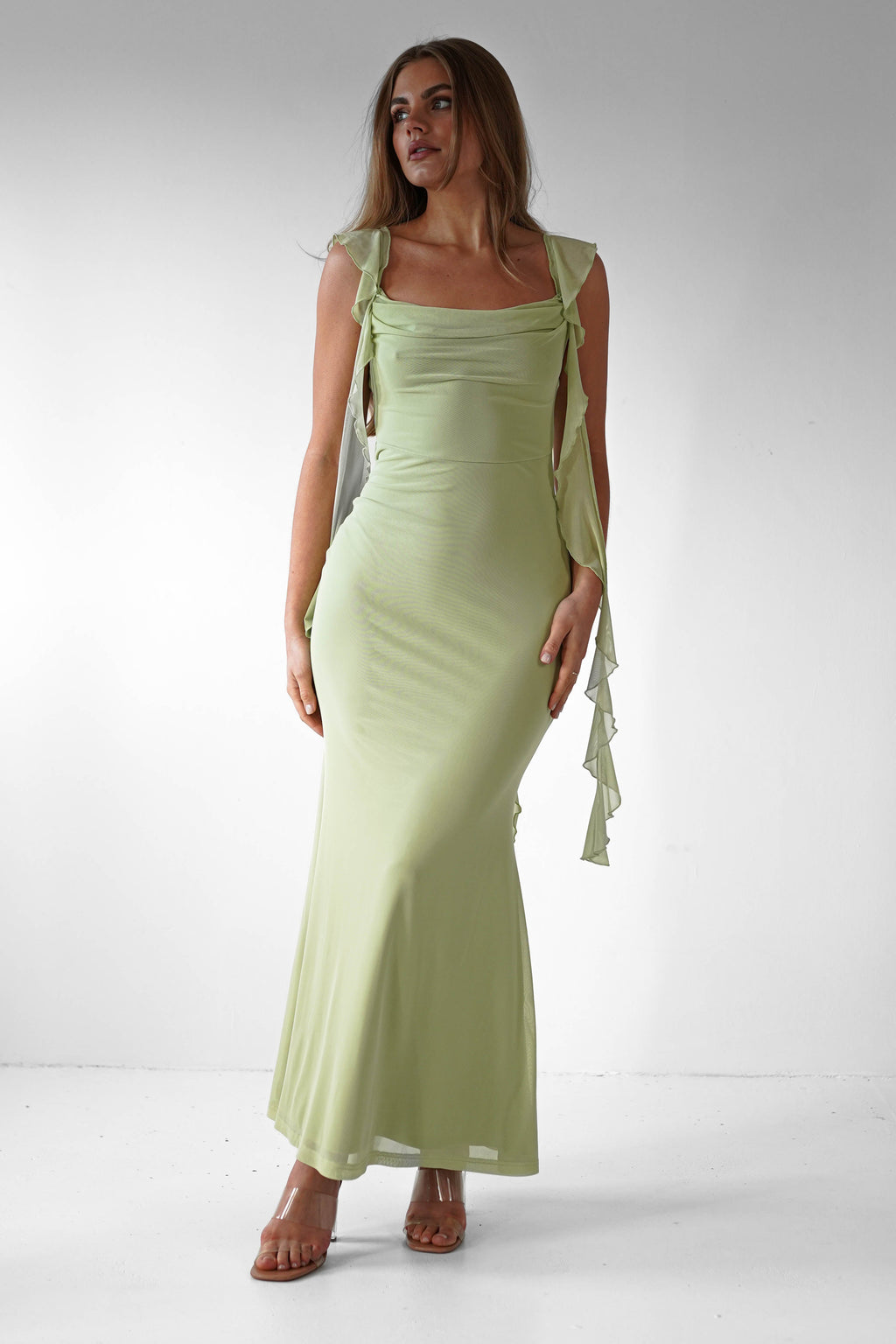 Beautifully Crafted Dress in a Classic Style