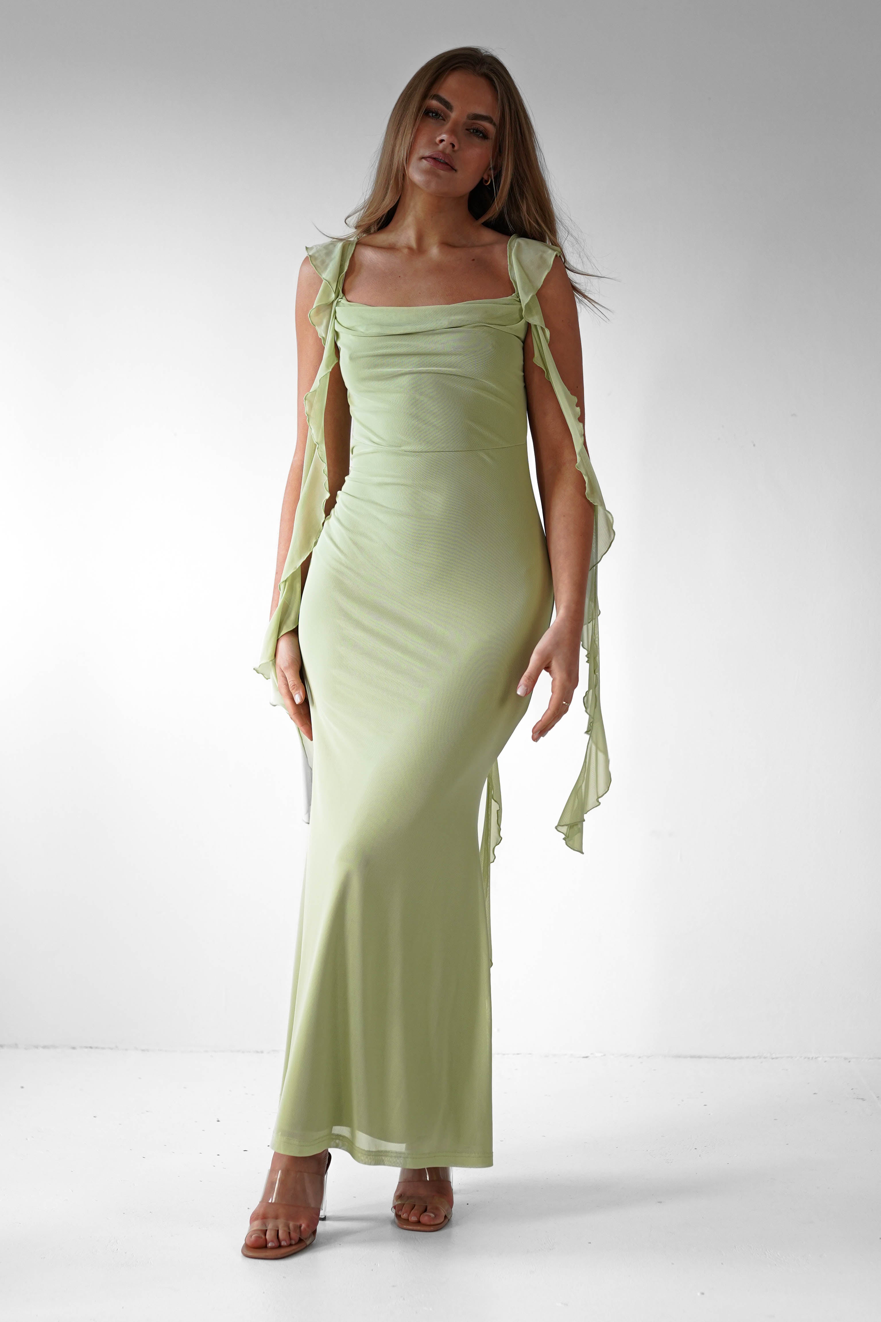 Gracefully Styled Dress for Any Occasion