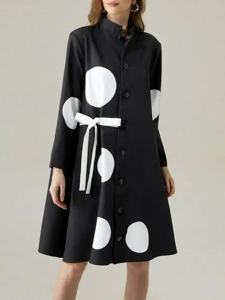 Sophisticated Dress with a Clean Classic Look