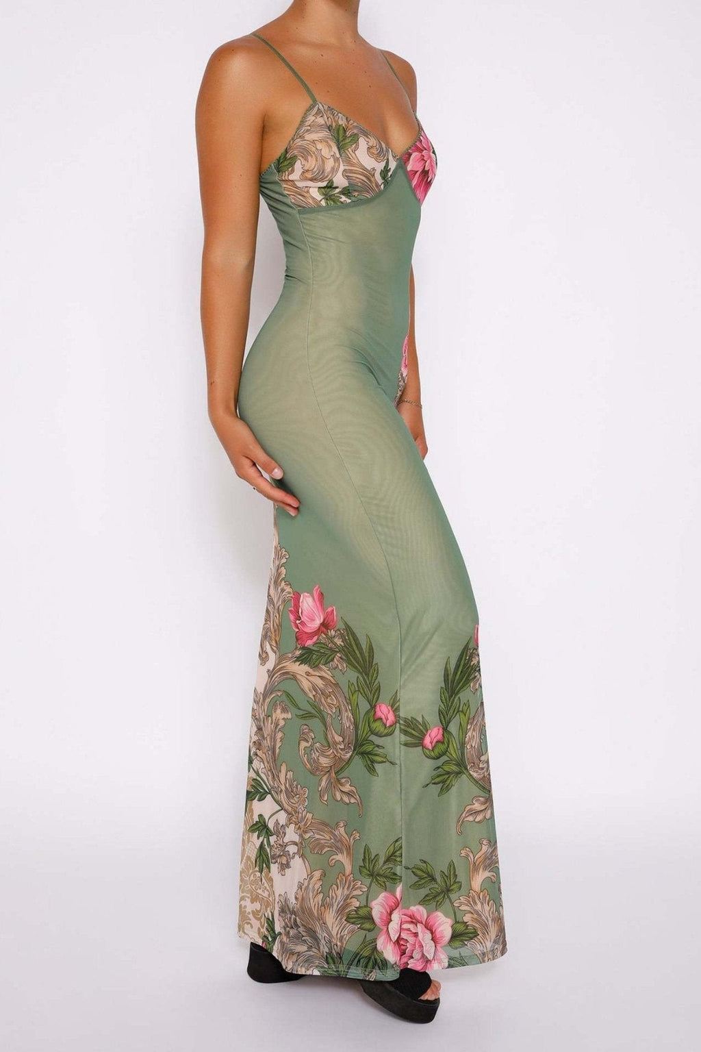 Classic Vintage & Enduringly Stylish Dress