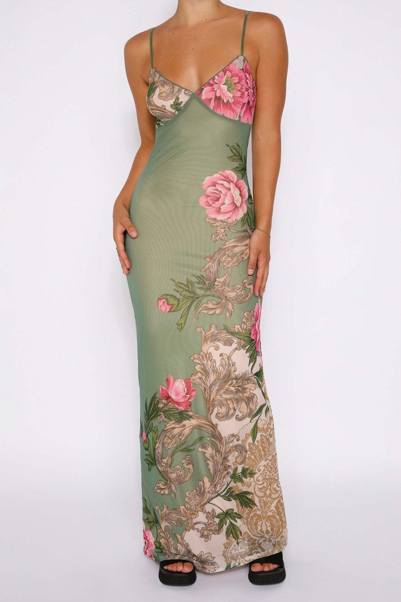 Classic Vintage & Enduringly Stylish Dress