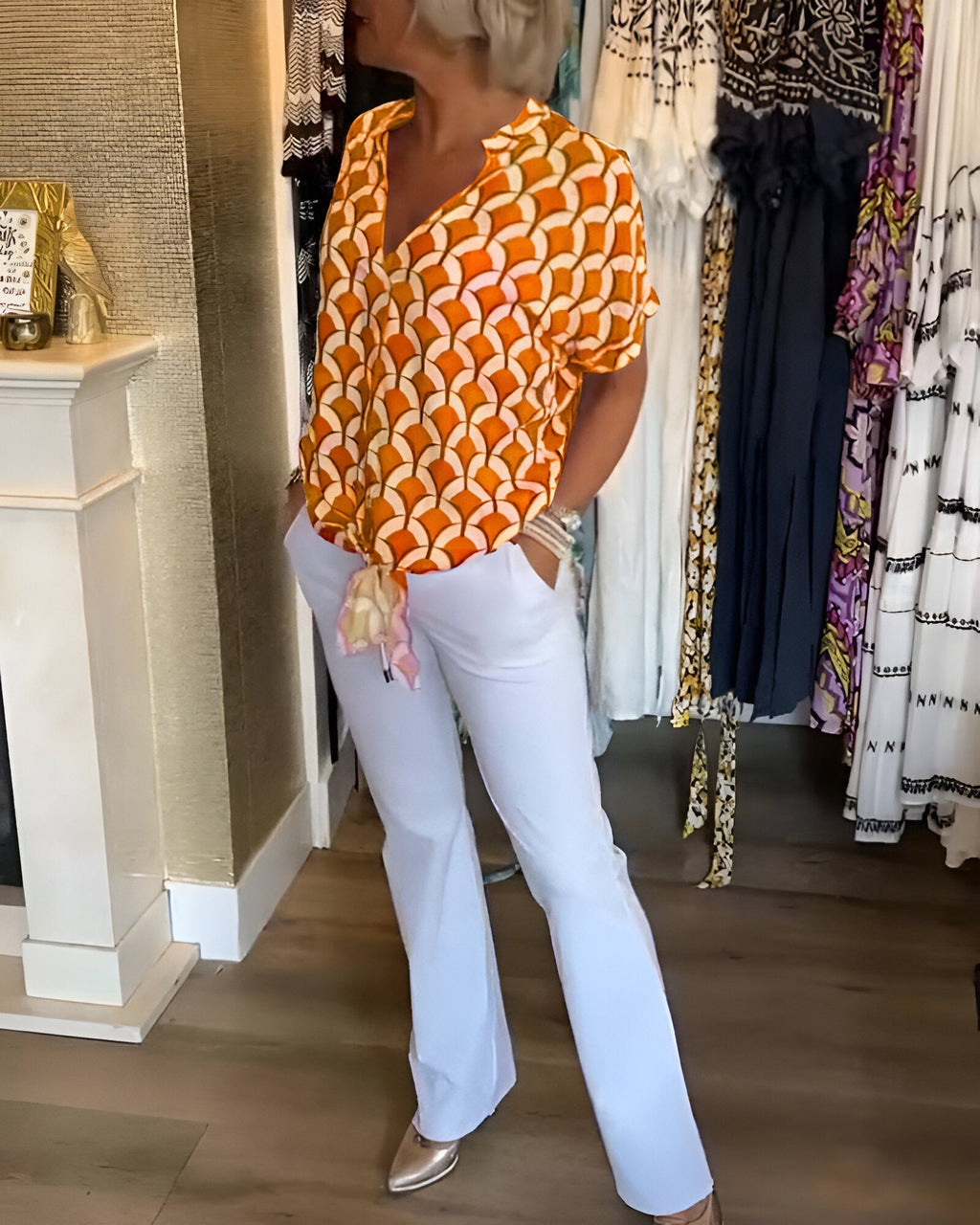Well Tailored Blouse with a Graceful Silhouette