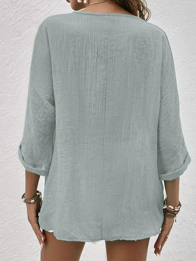 Effortlessly Elegant Shirt with a Timeless Design