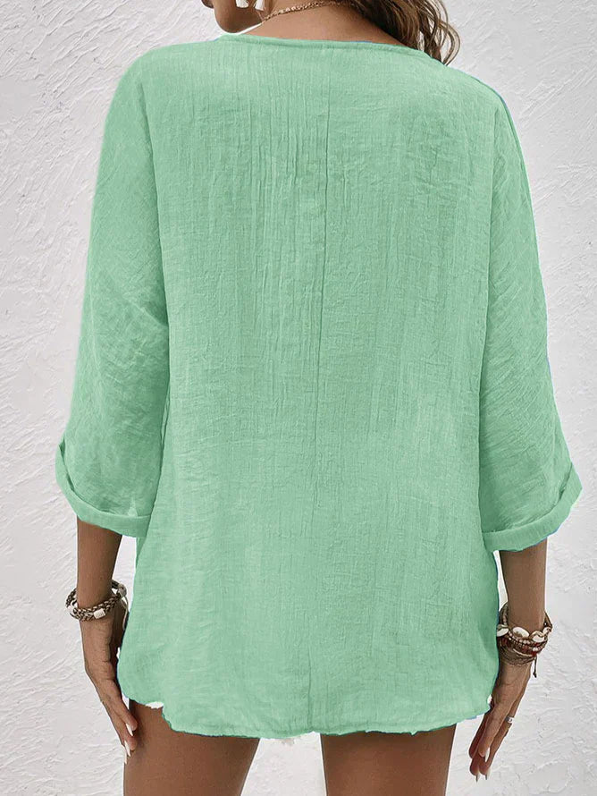 Well Tailored Shirt with a Graceful Silhouette