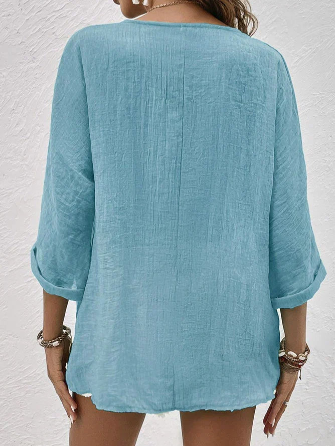 Effortlessly Elegant Shirt with a Timeless Design