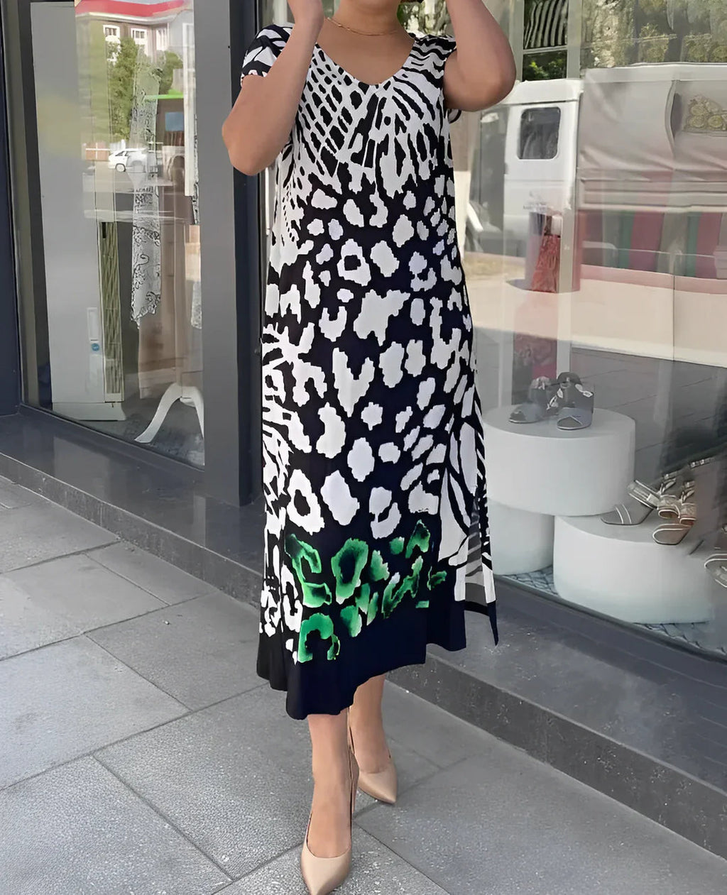 Sophisticated Dress with a Clean Classic Look