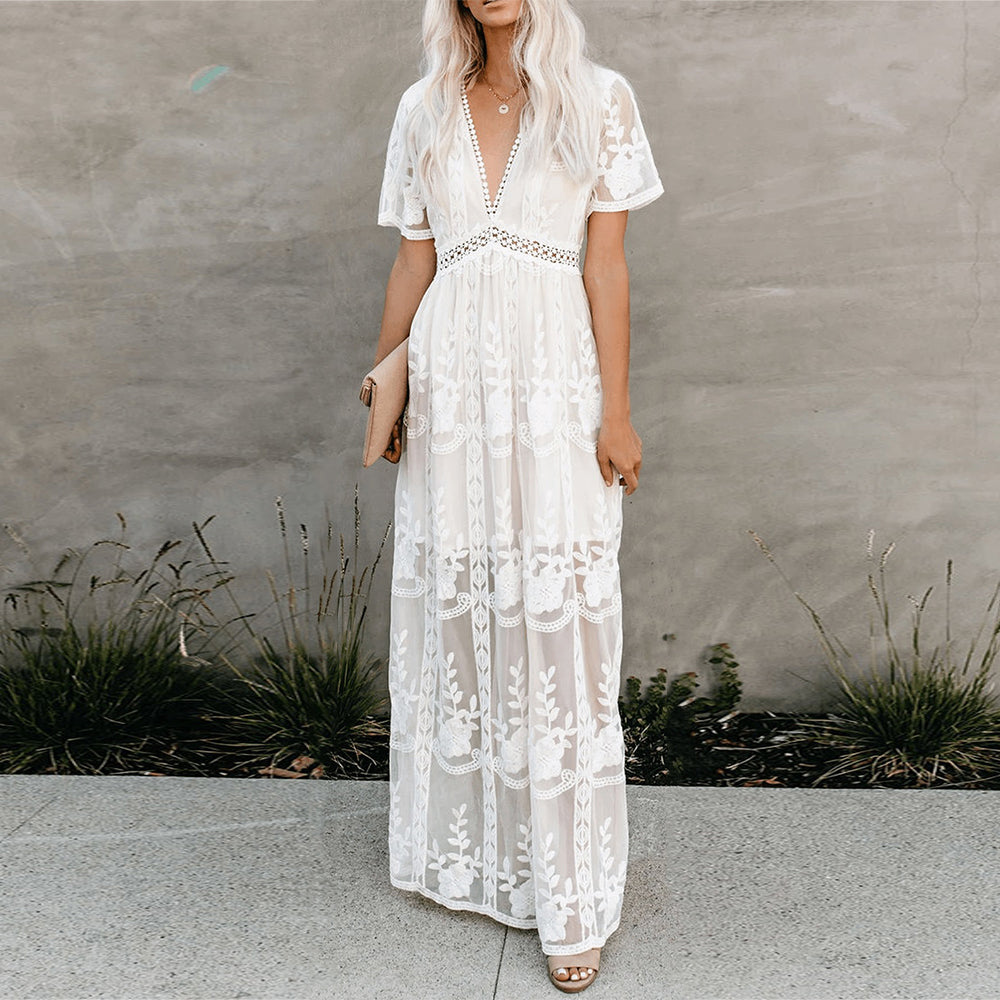 Beautifully Crafted Dress in a Classic Style
