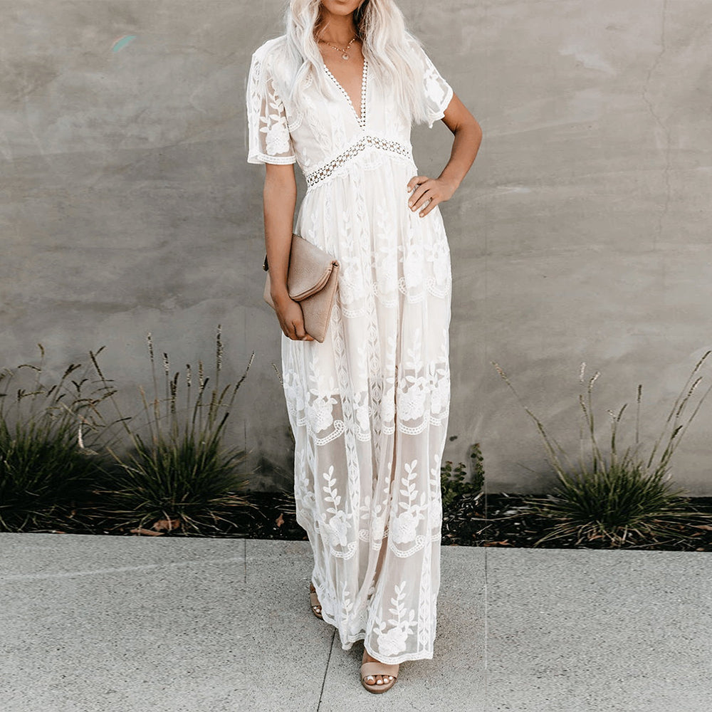 Beautifully Crafted Dress in a Classic Style