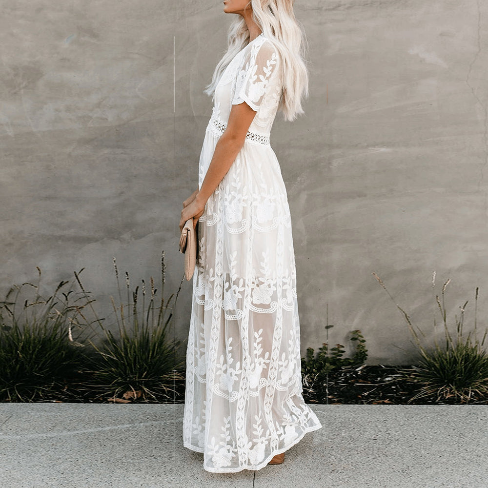 Beautifully Crafted Dress in a Classic Style