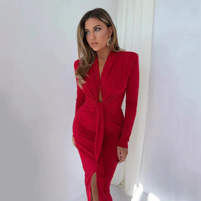 Beautifully Crafted Dress in a Classic Style