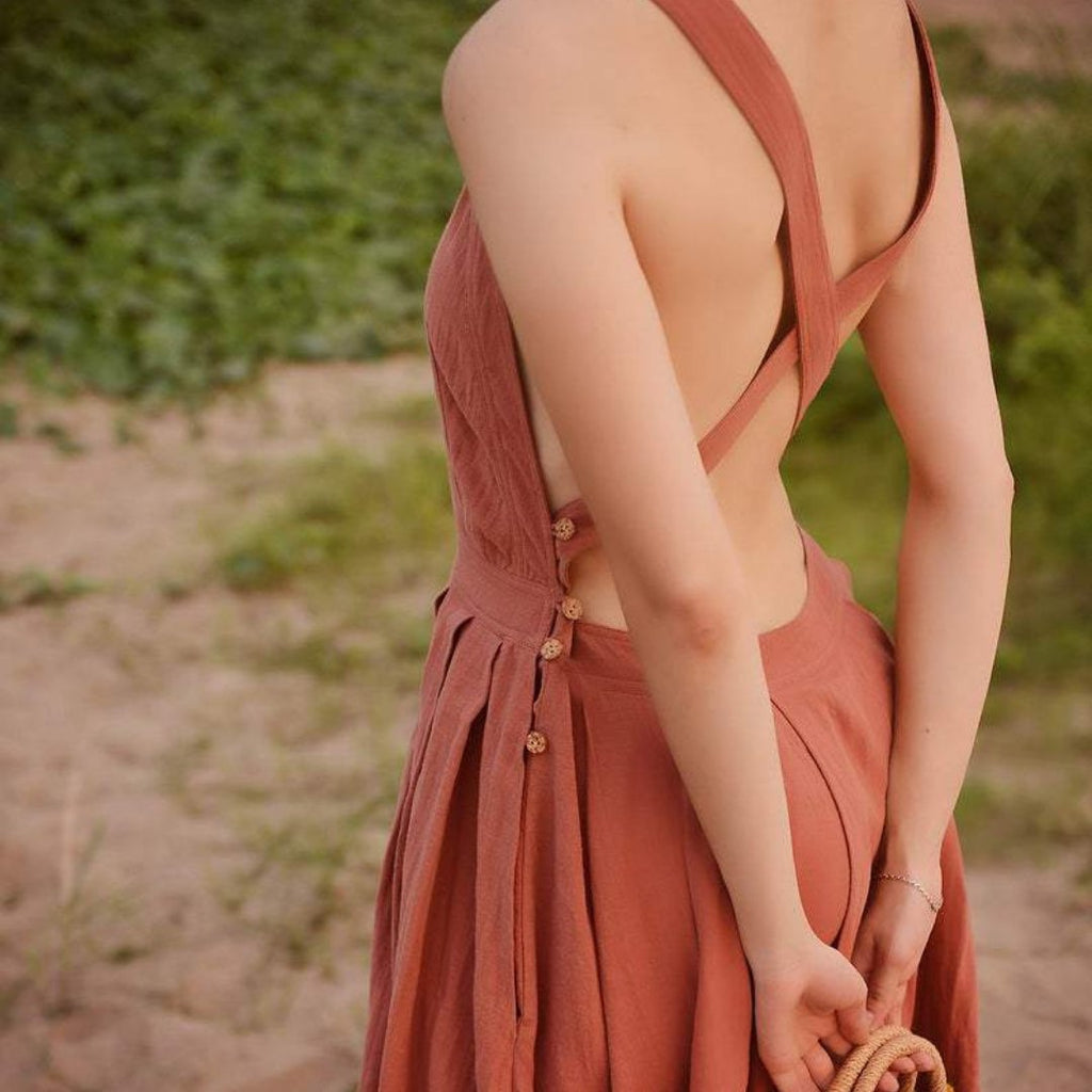 Gracefully Styled Dress for Any Occasion