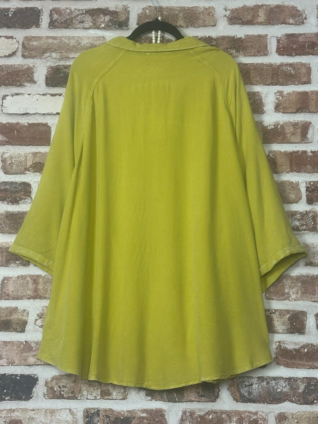Classic Vintage Blouse with a Flattering Fit