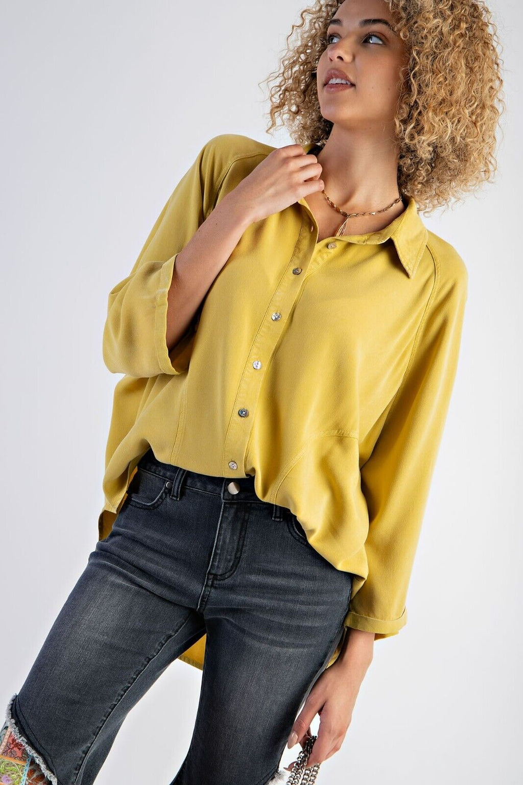 Classic Vintage Blouse with a Flattering Fit