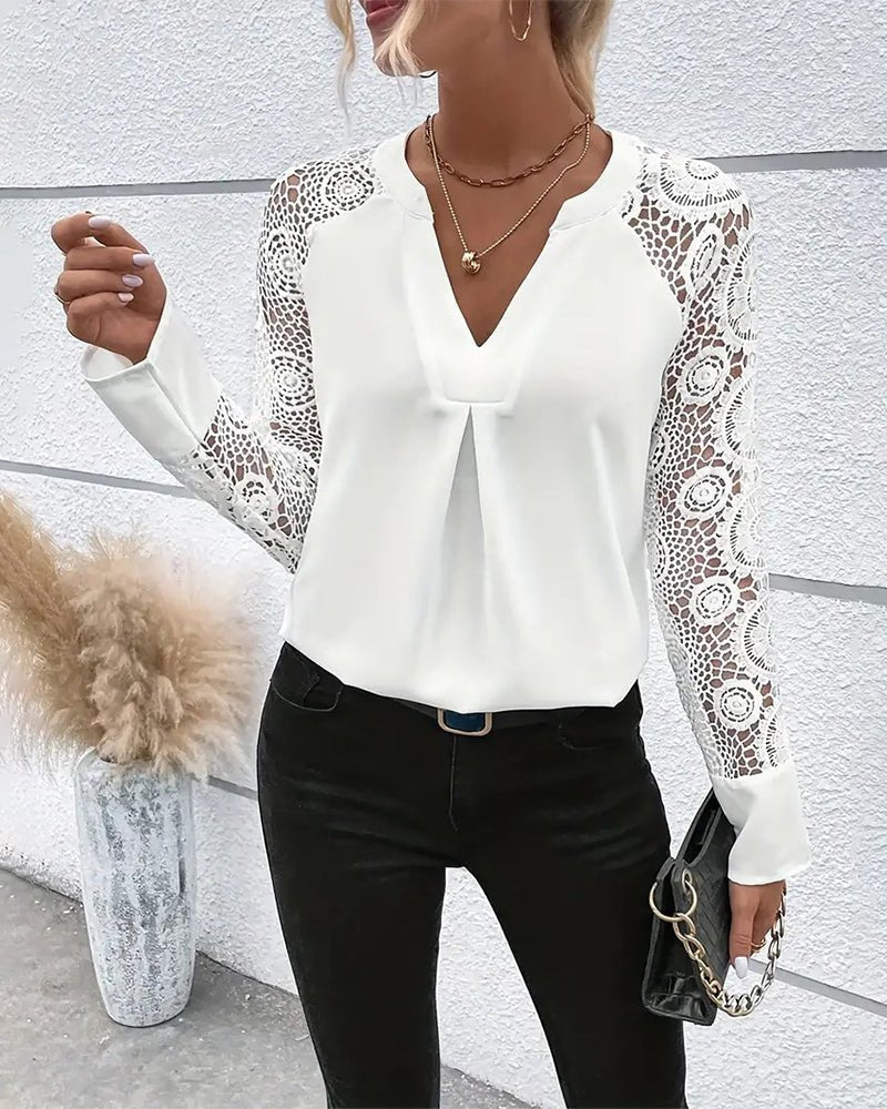 Sophisticated Blouse with a Clean Classic Look